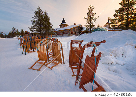 Sunrise is winter Sunrise is winter 42780136