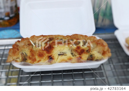 Crispy fried mussels with egg Crispy fried mussels with egg 42783164