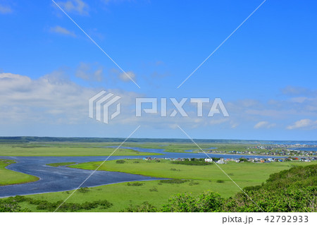 北海道 霧多布湿原 琵琶瀬展望台より望む 北海道 霧多布湿原 琵琶瀬展望台より望む 42792933