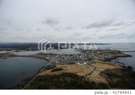 済州島 風景 城山日出峰 42794931