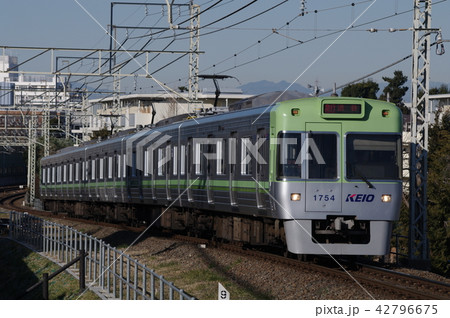 京王　1000系　ライトグリーン　高井戸駅 42796675