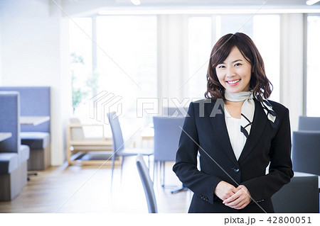 ビジネス 受付 オフィス 女性 ビジネスマン ビジネス 受付 オフィス 女性 ビジネスマン 42800051