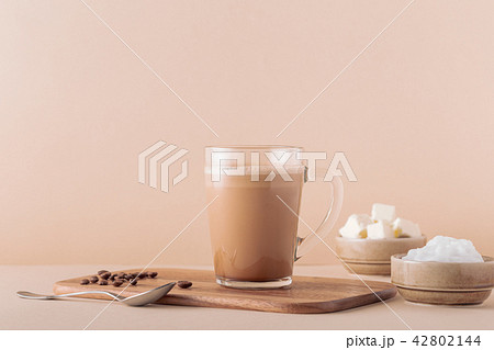 Bulletproof coffee, blended with organic butter Bulletproof coffee, blended with organic butter 42802144