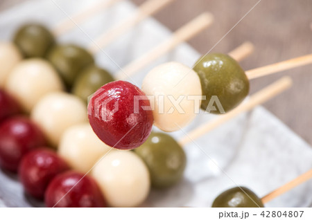 三色だんご 花見団子 おいしい三色団子 42804807