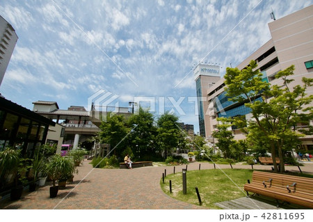 JR草津駅と駅前広場。niwa＋（ニワタス） 42811695