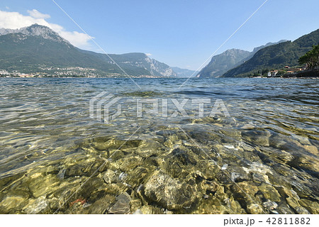 コモ湖　（Lake Como） 42811882