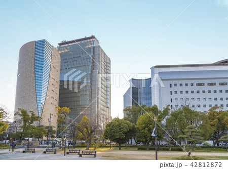 大阪歴史博物館と大阪府警察本部、NHK大阪放送局（大阪市中央区） 42812872
