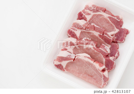 ポークステーキ肉（ロース） 42813107