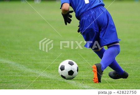 サッカー　フットボール 42822750