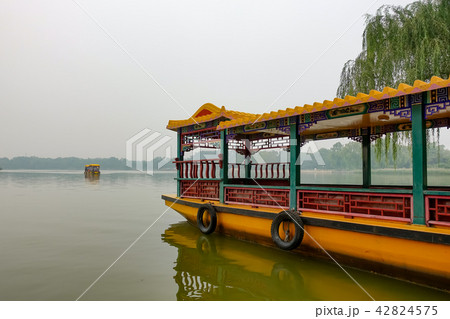 Old Summer Palace : Yuanmingyuan Old Summer Palace : Yuanmingyuan 42824575