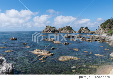 岩場のある海と空　笹川流れ 42827770