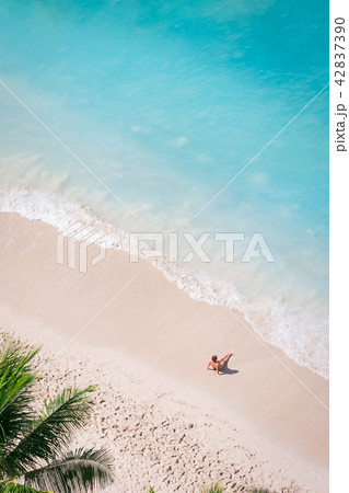 【ハワイ】南の島　ビーチ　バカンス 42837390