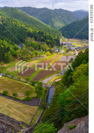 黒川ダムより、黒川温泉方面を見る。（兵庫県朝来市生野町黒川 ）※作品コメント欄に撮影位置あり 42839586