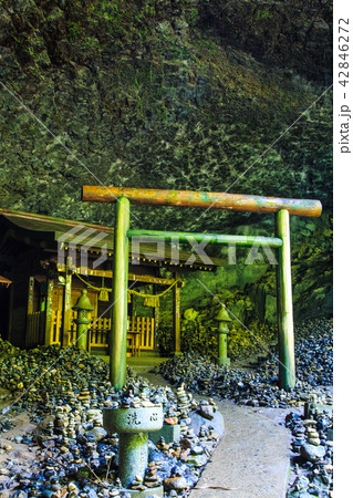 天岩戸神社 天安河原 【宮崎県西臼杵郡高千穂町】 天岩戸神社 天安河原 【宮崎県西臼杵郡高千穂町】 42846272