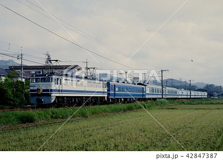 1994年 山陽線を走るEF65112カートレインユーロ名古屋の写真素材 [42847387] - PIXTA