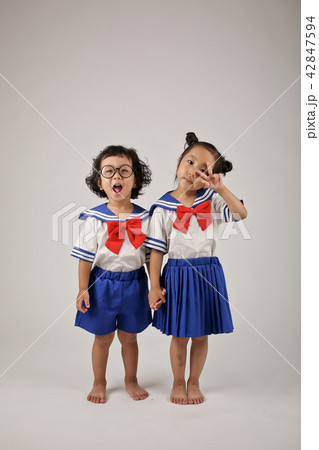 兄妹 女の子 男の子 42847594