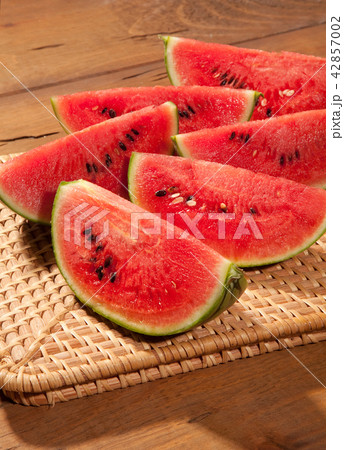 　スイカ 42857002
