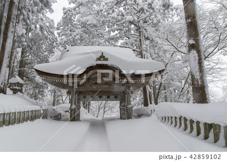 真冬の大神山神社奥宮 42859102