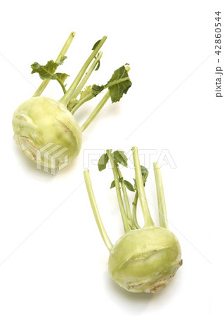 Kohlrabi against white background 42860544
