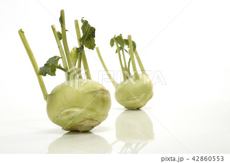 Kohlrabi against white background 42860553