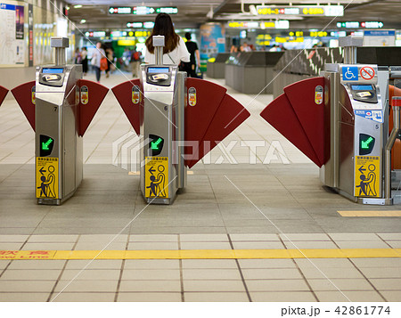 Entrance of railway station  42861774