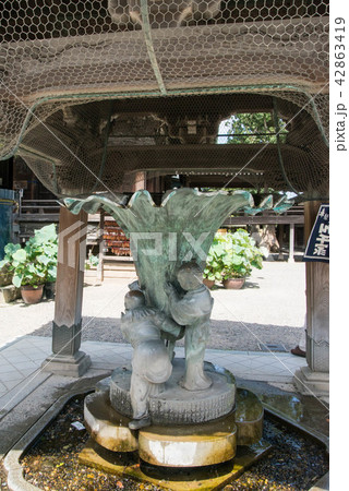 寅さんのふるさと、柴又帝釈天(たいしゃくてん) 近くには矢切の渡しや寅さん記念館がある 寅さんのふるさと、柴又帝釈天(たいしゃくてん) 近くには矢切の渡しや寅さん記念館がある 42863419