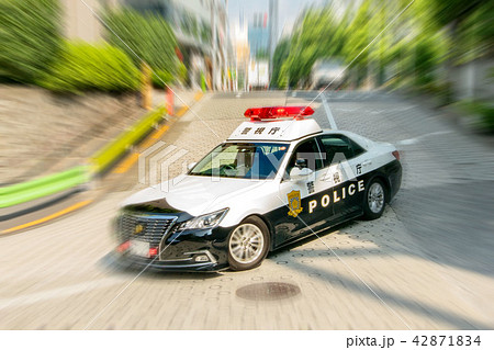 パトカー走行 パトカー走行 42871834