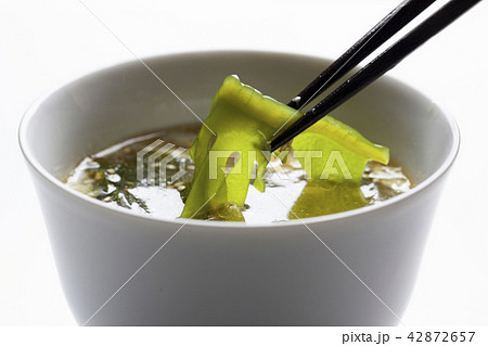卵とワカメの中華スープ 卵とワカメの中華スープ 42872657