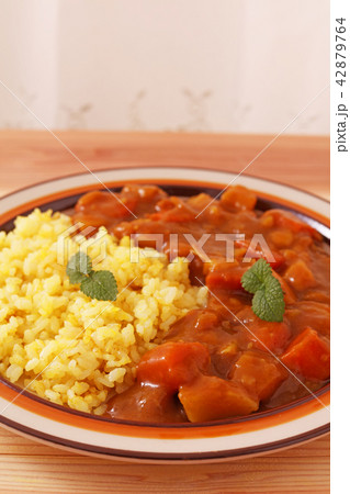 おいしそうなカレーライス 42879764