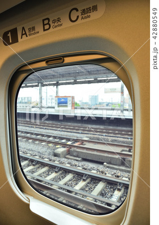 新幹線の車窓 岐阜羽島駅 新幹線の車窓 岐阜羽島駅 42880549