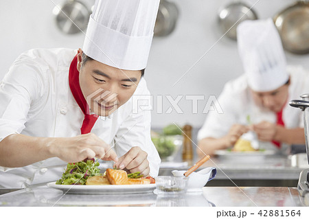 男 男性 男の子 42881564