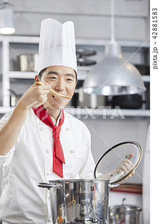 男 男性 男の子 42881583