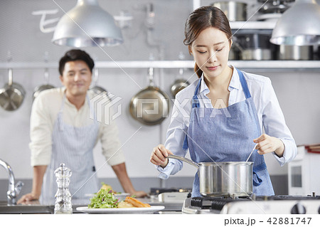 女性 女 女の子 42881747