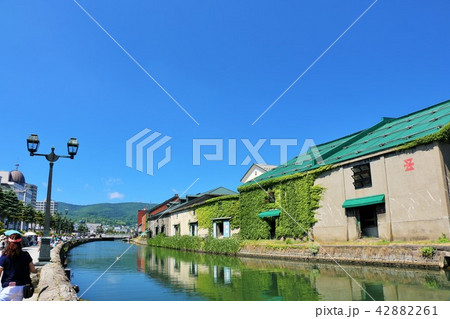 北海道 青空の小樽運河 北海道 青空の小樽運河 42882261