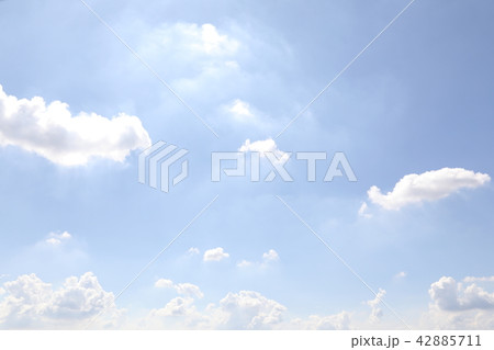 空 雲 青 42885711
