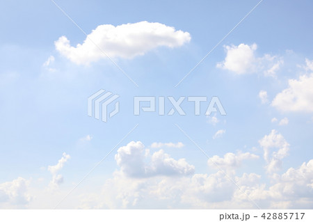 空 雲 青 42885717