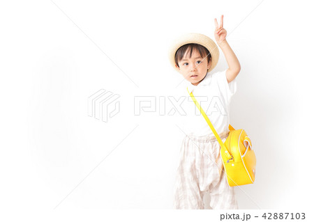 幼稚園児・入園 42887103