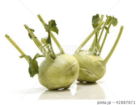 Kohlrabi against white background 42887871