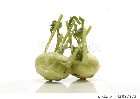 Kohlrabi against white background Kohlrabi against white background 42887873