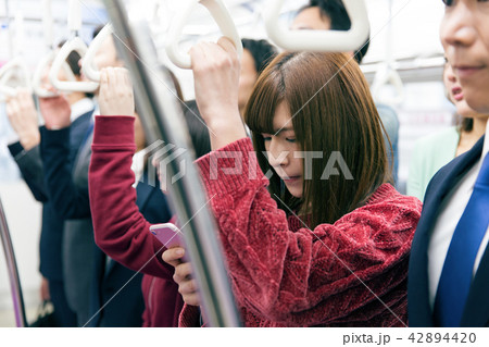 電車 撮影協力「京王電鉄株式会社」 電車 撮影協力「京王電鉄株式会社」 42894420