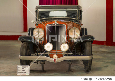 Auburn brown colored vintage car, Ahmedabad 42897296