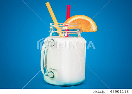 Milkshake on vintage blue 42901118