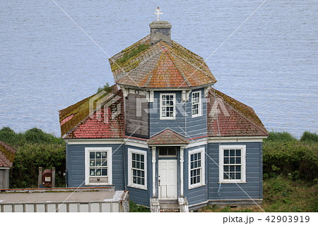 アメリカ合衆国アラスカ州アリューシャン列島ウナラスカ島の風景。 42903919