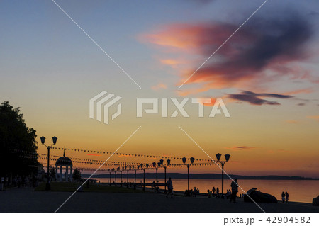 Beautiful city lake landscape at night golden hour 42904582
