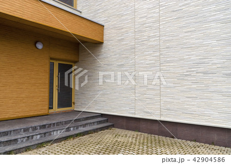 Modern building entrance and porch design 42904586