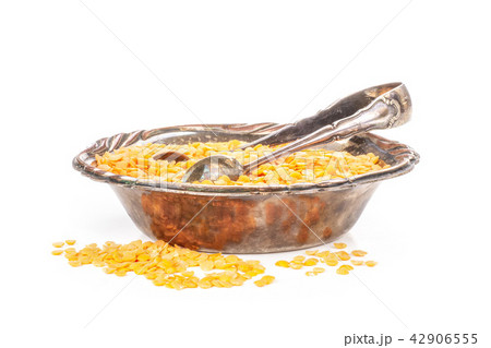 Raw red lentils isolated on white 42906555