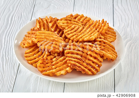Crispy Potato Waffles Fries, top view 42906908
