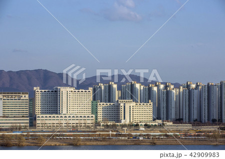 The top view of Seoul City, Korea. beautiful landscape of Seoul skyline from peak stock photo. 065 42909983