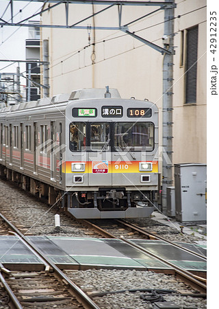 【東急　大井町線　9000系　自由が丘駅】 42912235