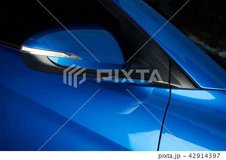 Back view of side car mirror Back view of side car mirror 42914397